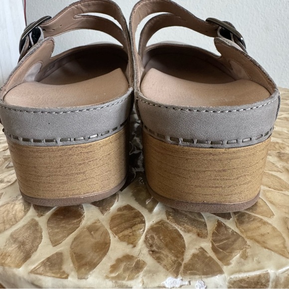 Dansko Britney Stone Nubuck Leather Mule Clogs size 40 - Picture 6 of 10